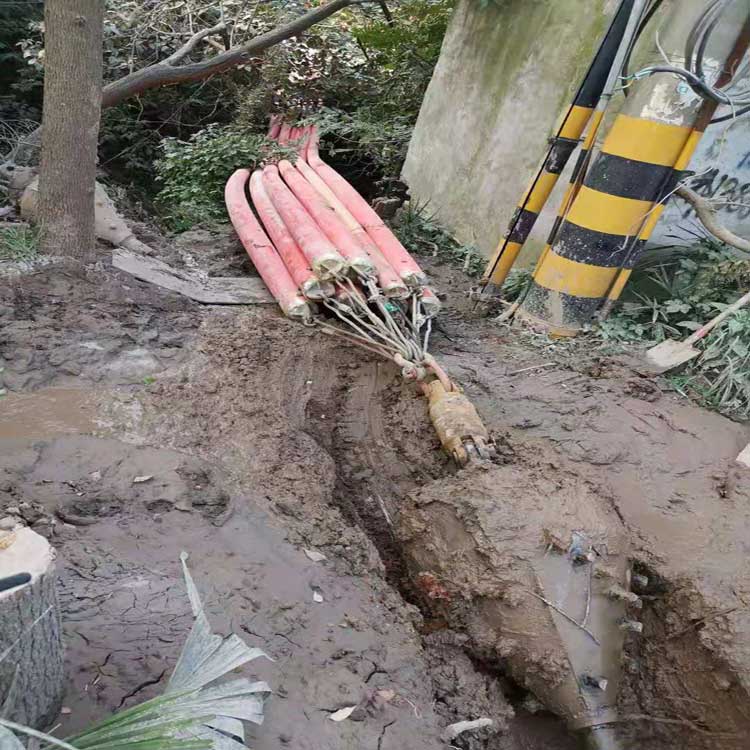 合川金矿拖拉管